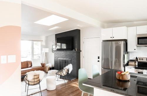 Alta Vista Area House | Chic Mid-Century Home Near Olde Town Arvada