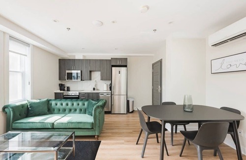Shaughnessy Village Apartment | Chic & Modern 2BR w/AC in the Heart of MTL- 57