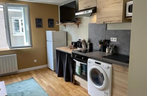Issoudun Apartment | Chic'n Chill