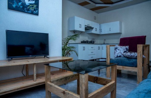 Kigali House | Chic Open Concept Apart | Gate to Kigali
