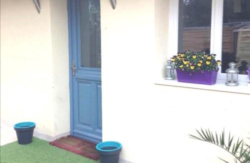 Savigny-sur-Orge Apartment | Chic Parisian - 5' RER C Paris - Orly 15 min
