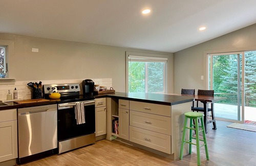 Port Ewen Cabin | Chic, Private Cabin with Stunning Hudson River Views