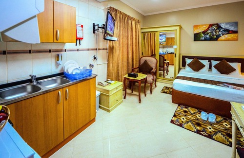 Al Khan Apartment | Chic Suite Close To Sharjah Beach and Aquarium