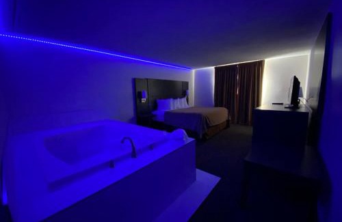 Westmont Hotel | Chicago Club Inn & Suite