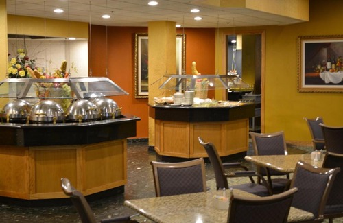 Indian Village Hotel | Chicago Lakeshore Hotel