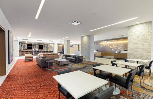 Naperville Hotel | Chicago Marriott Naperville