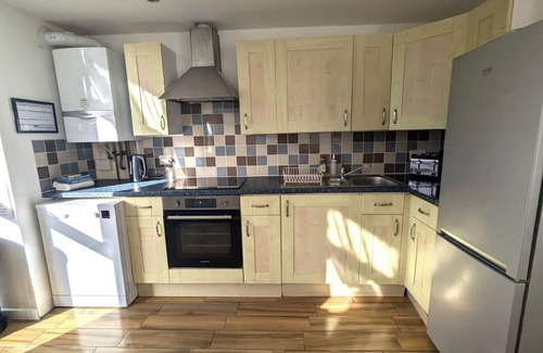 Chichester Apartment | Chichester City Centre Apartment, Sleeps 4, family friendly.