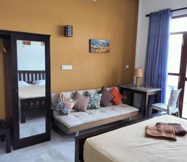 Hikkaduwa Hotel | Chillax Villla