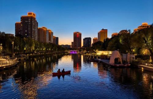 Yansha Hotel | Chinese Culture Boutique Hotel TangFu, Liangma Riverside, Near Sanlitun & Embassy Area, Metro Access, 20min to Wangfujing, Forbidden City & Tian'anmen Square, Airport & the Great Wall Travel Assistance