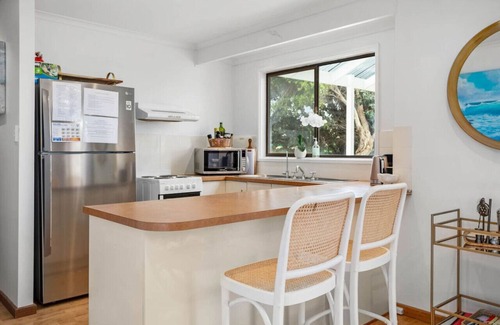 Hayborough House | Chiton Beach Retreat