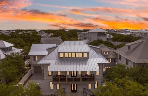 West Panama City Beach House | Chloe's Cottage and Carriage House