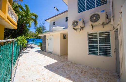 Ensenada House | Chris Guest House
