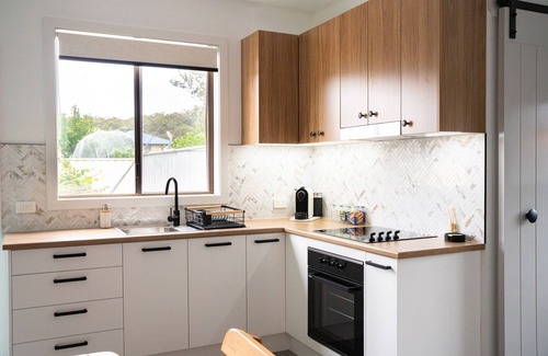 South Coast Villa | Chris's Shack at Maloneys Beach is the perfect getaway for your family.