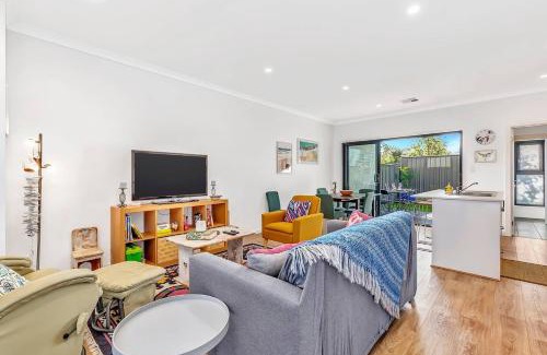 Christies Beach House | 'Christies Chic' A Family Getaway by the Beach