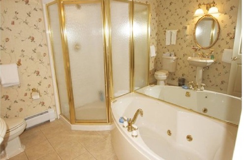 Jackson Hotel | Christmas Farm Inn and Spa