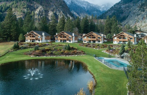 Downtown Leavenworth Resort | Christmas in Leavenworth 2 bedroom resort condo