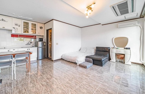 Namsan House | Chuncheon Dogandstay