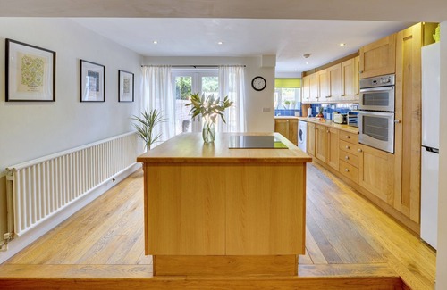 Warwick Town Centre House | Church Bells House - Townhouse in Central Warwick