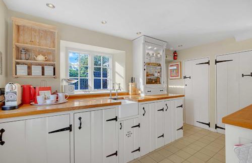 Burford House | Church Cottage