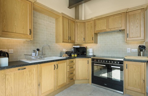 Wainfleet All Saints Cottage | Church View - UKC2302