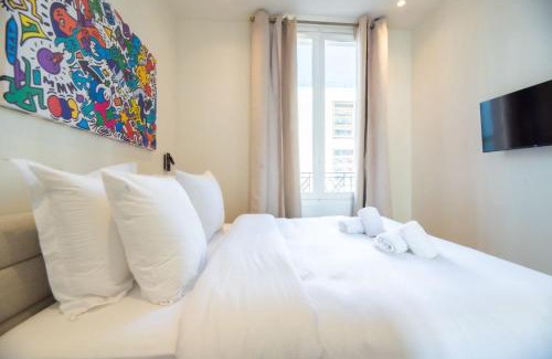 Clichy Apartment | CIA - Chic Flat with AC few steps from Paris