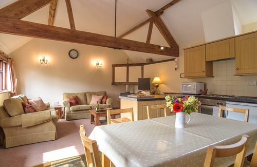 Monmouth Cottage | Ciderhouse Cottage located between Wye Valley & Black Mts with stunning views