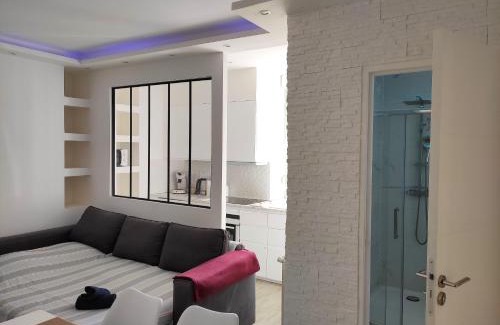 Algrange Apartment | CinéLux - Appartement entier - Parking gratuit