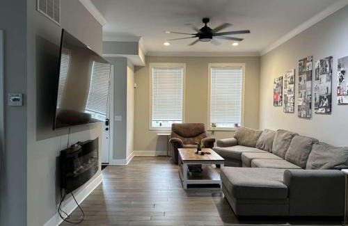 Mount Auburn House | Cincy Comfort Retreat
