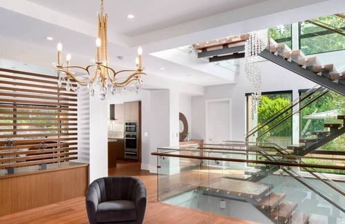 West Vancouver Villa | Cinematic Mansion with Pool and Hot tub