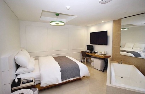 Hapjeong-dong Hotel | Circle Hotel Seoul