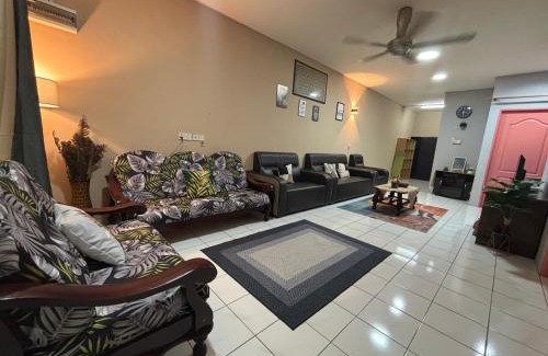 Lutong House | Citadil Homestay