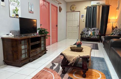 Lutong House | Citadil Homestay
