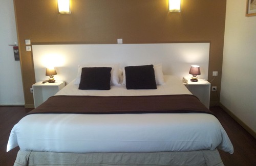 Le Bourg Hotel | Citotel Du Midi