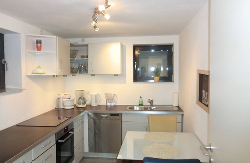 Frauenland Apartment | City and university apartment with pool in top location