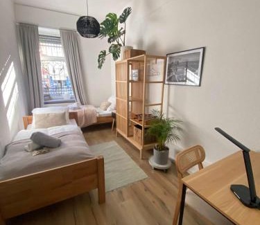 Gallus Apartment | City Apartment Messe Zentral PS4 Workspace