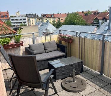 Maxvorstadt Apartment | City-Apartment with private Rooftop Terrace