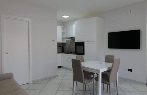 Maddaloni House | City center apartment near train station for naples or caserta