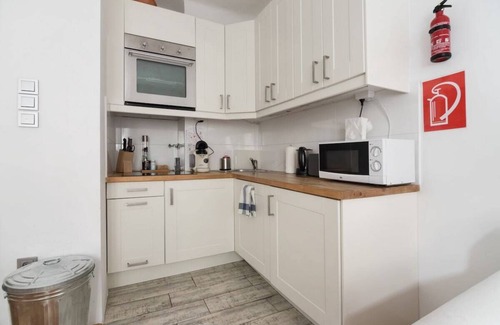 Wieden Apartment | CITY CENTER APARTMENT | OPERA | little Asia