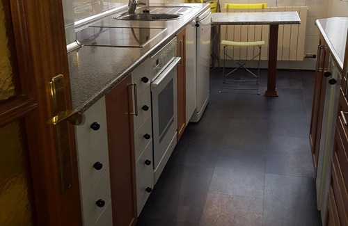 Valladolid Apartment | CITY CENTER, GARAGE, 2 BATHROOMS, INTERNET -VUT 47-21