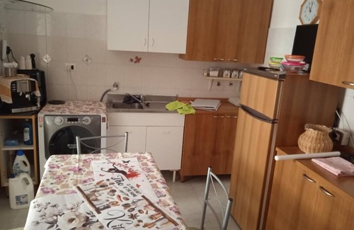 Rionero in Vulture Apartment | CITY CENTER APARTMENT IDEAL FOR FAMILIES SLEEPS 4 WITH FULL KITCHEN