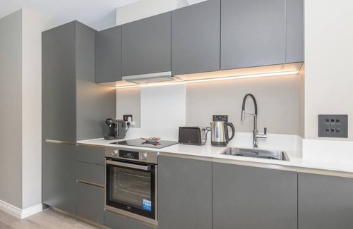 Holbeck Apartment | City Centre Deluxe with amazing Garden Terrace | Pass the Keys