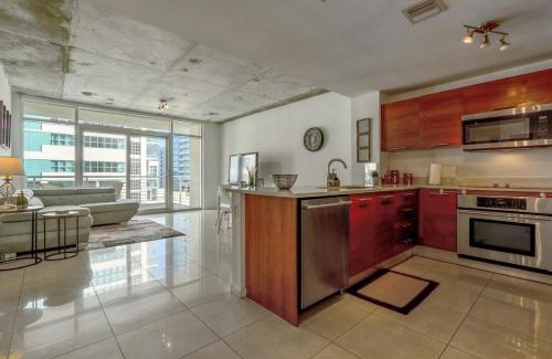Midtown House | City Condo in Midtown Wynwood with pool and parking