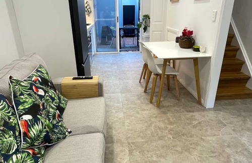Darling Harbour House | City Double Houses 6BE5BA w/Rooftop by Palm&Vine
