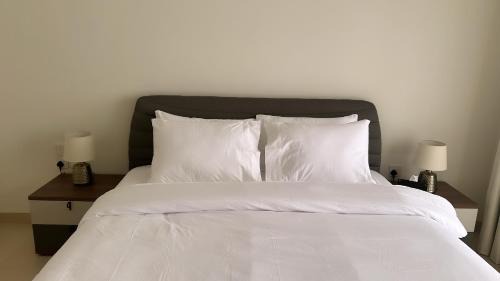 Qurm Apartment | City Gem - 1 Bedroom, 3 Beds