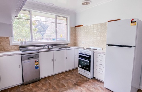 Braddon House | City Living in the center of Canberra!