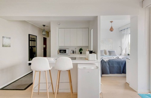 Etelainen District Apartment | City Meets Sea | Waterfront Stay Helsinki Center