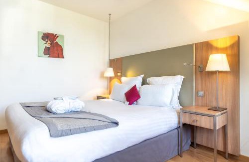 Roissy-en-France Apartment | City Résidence Paris CDG Airport