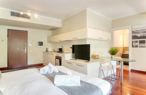 Tre Torri Apartment | CityLife Prime Studio - In front of the Shopping District with Big Terrace and Gym