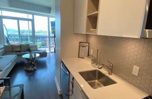 King West Village Condo | CityView Toronto CN Tower Waterfront