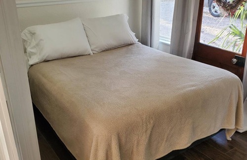 Mandeville Bed & Breakfast | Claiborne Suite in Old Mandeville